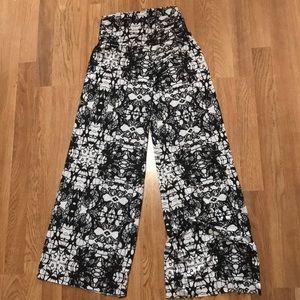 Body Central Gaucho Pants